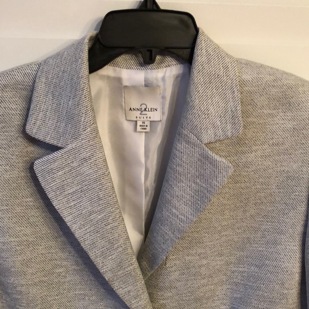 Fully Lined Anne Klein Light Gray Jacket - image 1